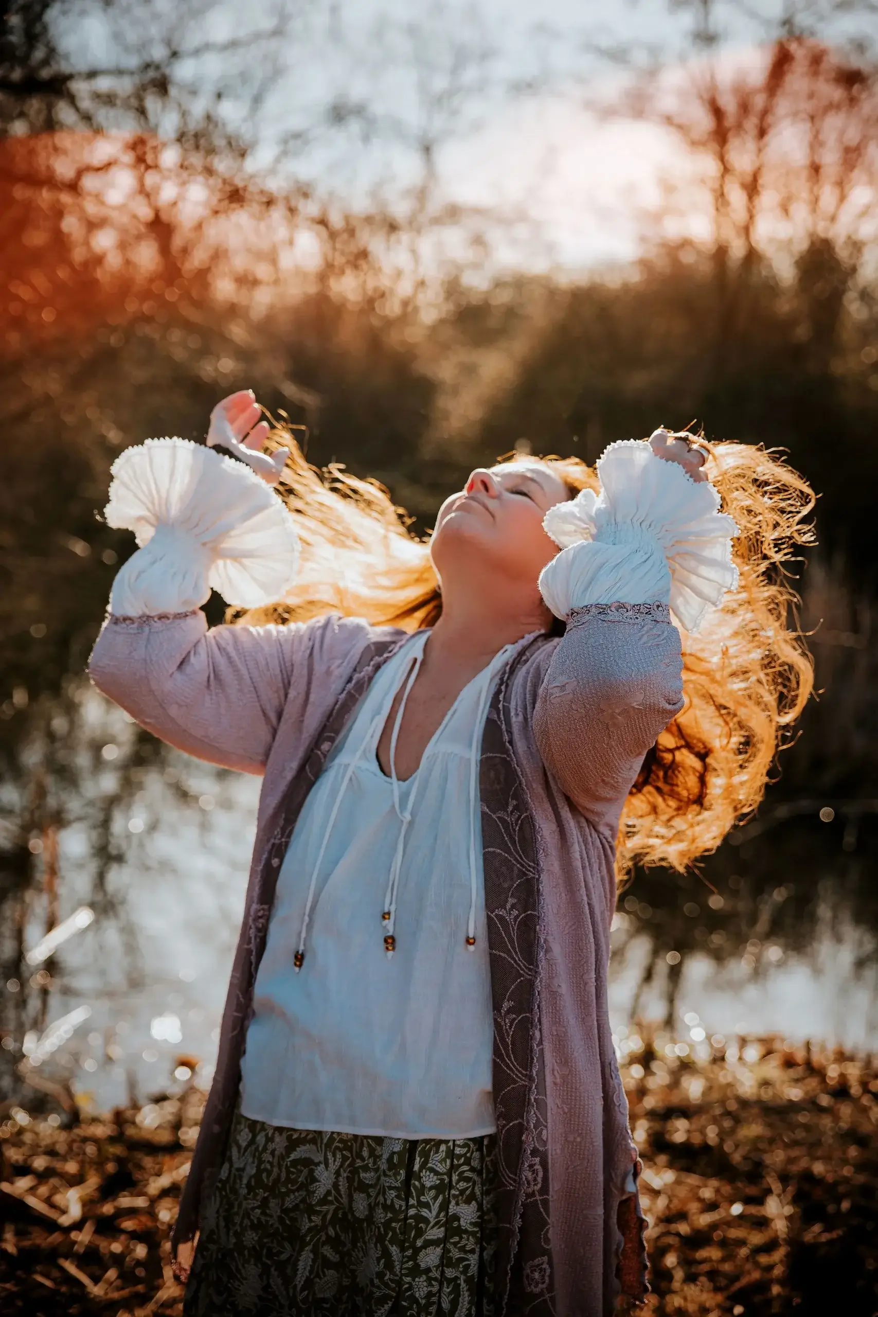 Traumacoach Almere, Paardencoach Hilversum, Huizen, Blaricum, Laren, Eemnes, Almere, Paardencoaching bij stress, Trauma sensitief schrijven, traumaverwerking, paardencoaching Almere, trauma verwerken, stress, rust, overprikkeld brein, terug naar jezelf, overprikkeld zenuwstelsel, inzicht, grenzen stellen, zelfliefde, handreiking, praktische oplossingen, mindfulness, schrijven, praktische tools.